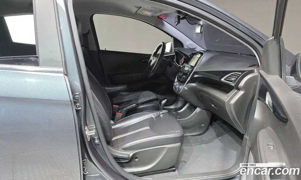 Chevrolet Spark 2018 1.0 автомат (гидро), фото 13