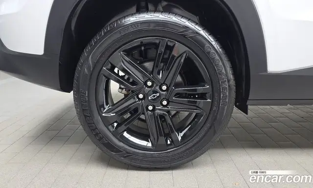 Chevrolet Trax 2023 1.2 автомат (гидро), миниатюра 5
