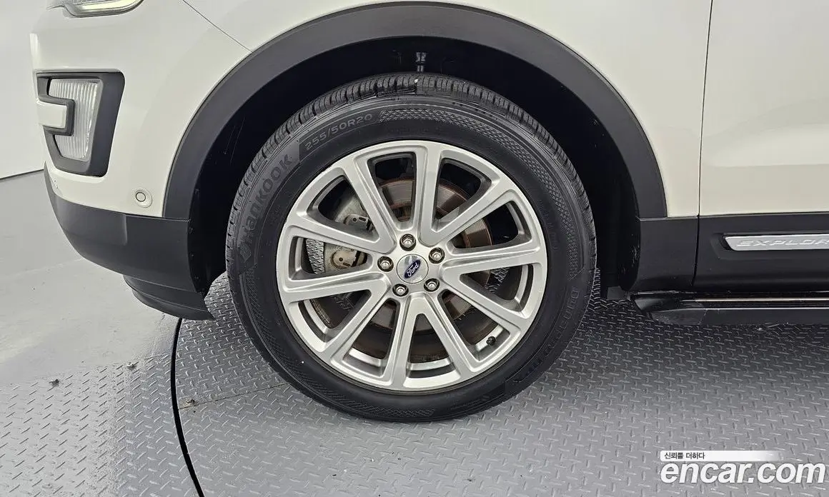 Ford Explorer 2016 2.3 автомат (гидро), фото 5