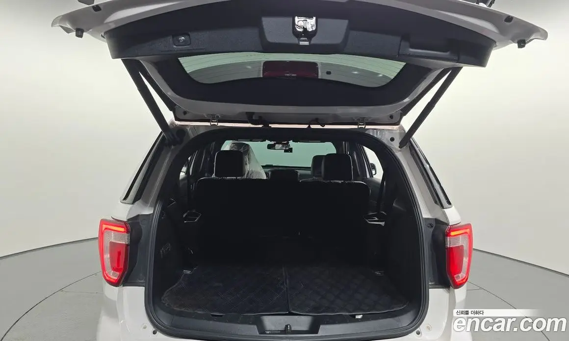 Ford Explorer 2018 2.3 автомат (гидро), фото 19