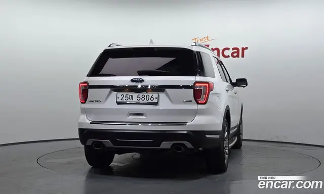 Ford Explorer 2018 2.3 автомат (гидро), миниатюра 4