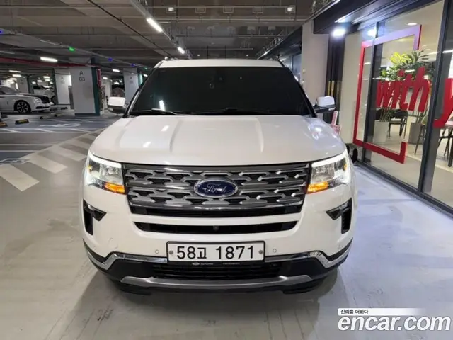 Ford Explorer 2019 2.3 автомат (гидро), миниатюра 2