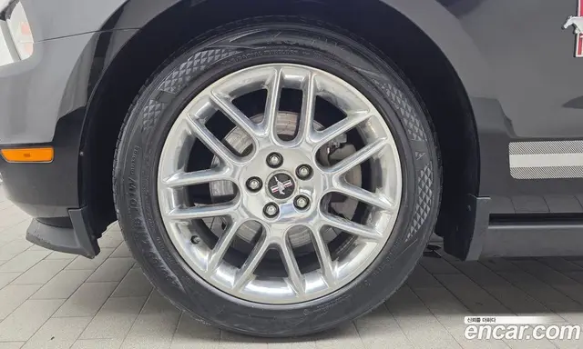 Ford Mustang 2011 3.7 автомат (гидро), миниатюра 5