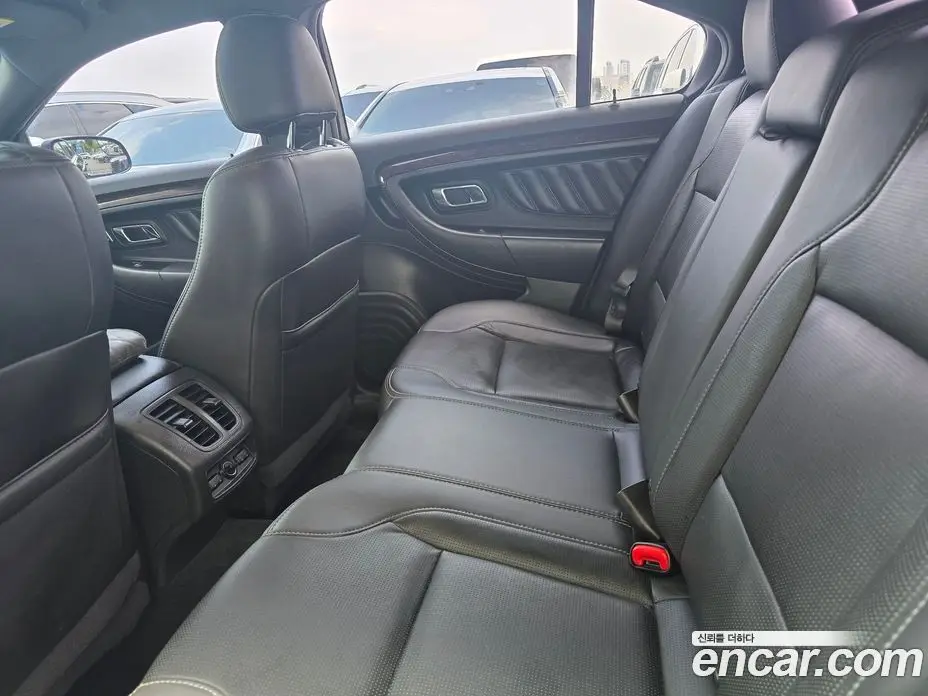 Ford Taurus 2015 2.0 автомат (гидро), фото 12