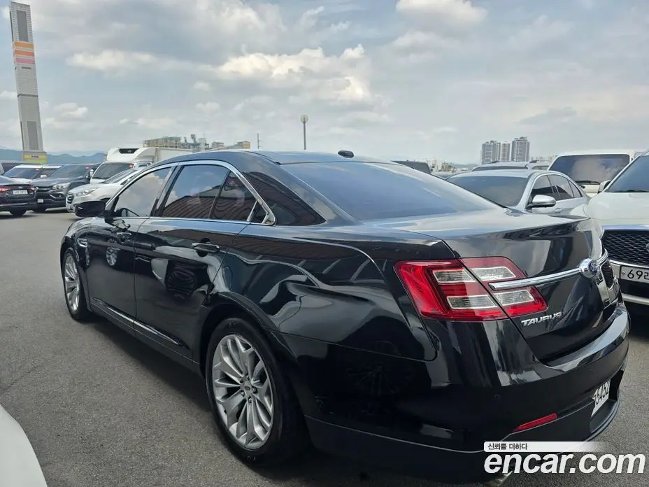 Ford Taurus 2015 2.0 автомат (гидро), фото 18