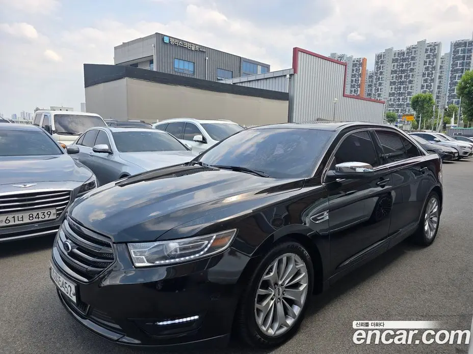 Ford Taurus 2015 2.0 автомат (гидро), фото 20