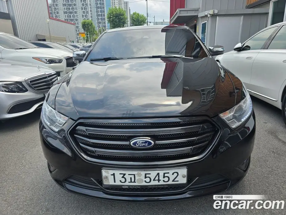 Ford Taurus 2015 2.0 автомат (гидро), фото 3