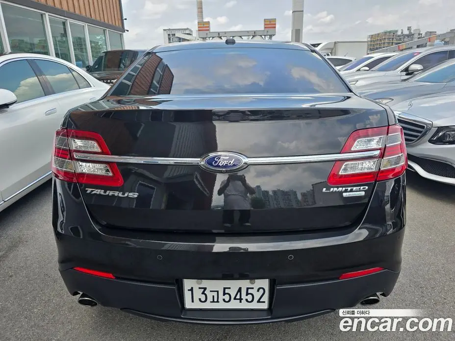 Ford Taurus 2015 2.0 автомат (гидро), фото 4