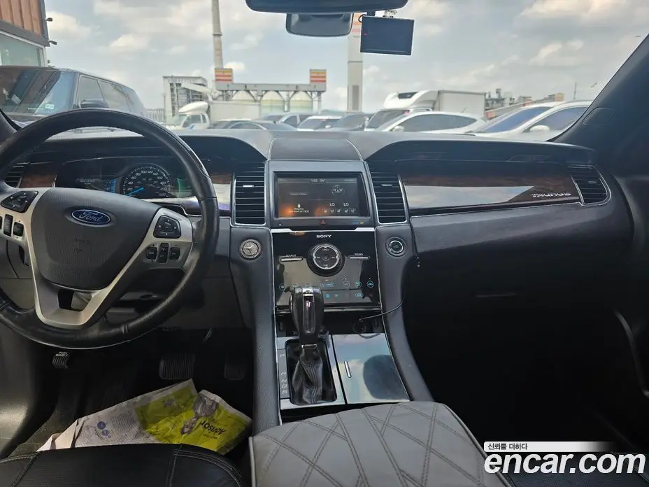 Ford Taurus 2015 2.0 автомат (гидро), фото 7