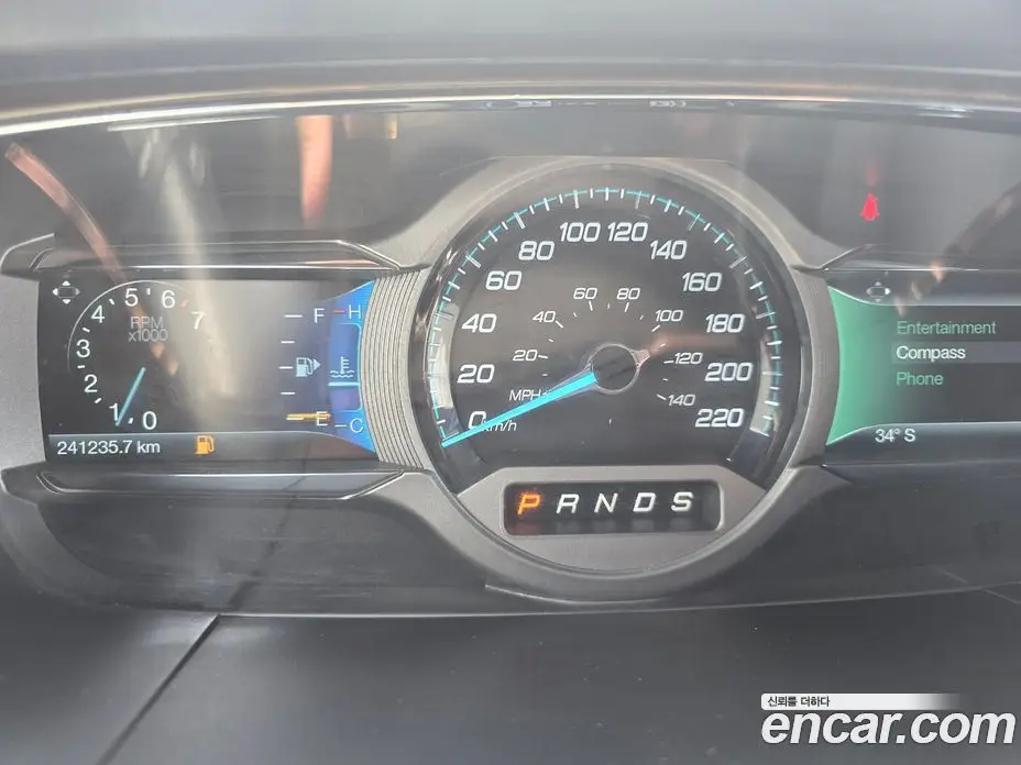 Ford Taurus 2015 2.0 автомат (гидро), фото 8