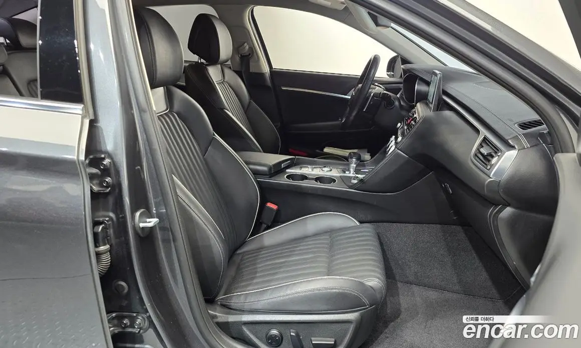 Genesis G70 2018 2.0 автомат (гидро), фото 16