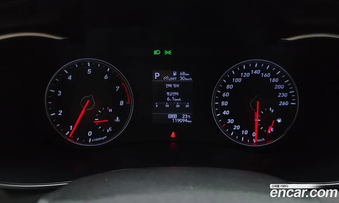 Genesis G70 2019 2.0 автомат (гидро), фото 11