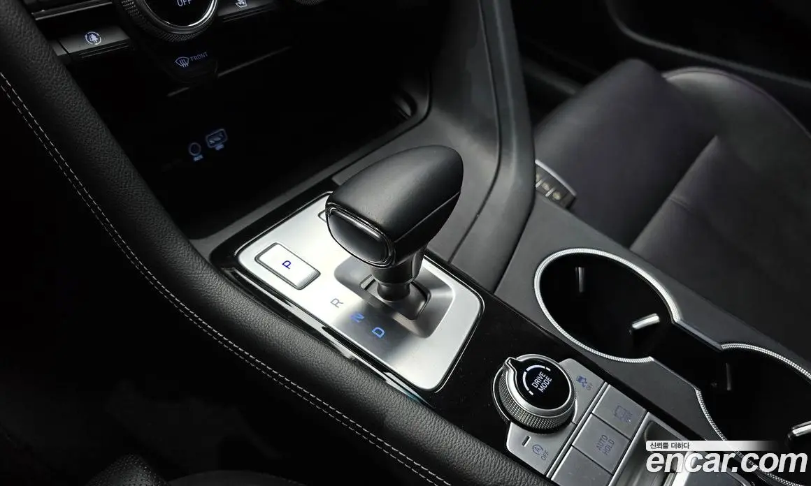 Genesis G70 2019 2.0 автомат (гидро), фото 12