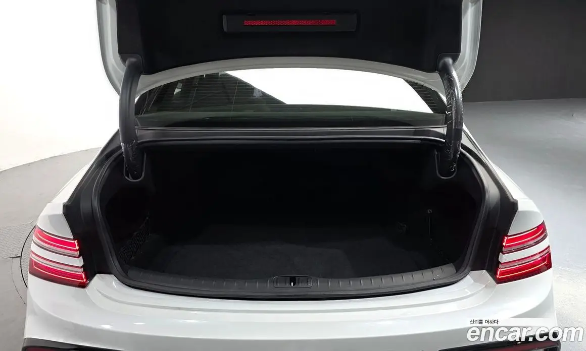Genesis G80 2024 2.5 автомат (гидро), фото 36