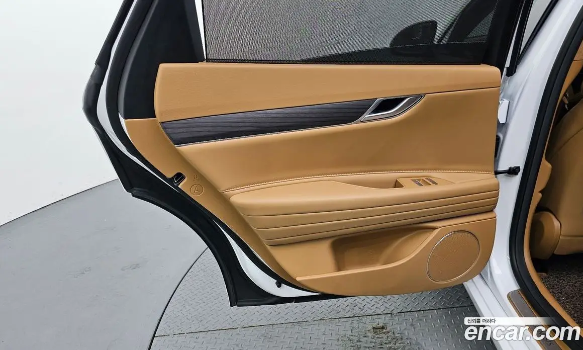 Genesis G80 2025 2.5 автомат (гидро), фото 15