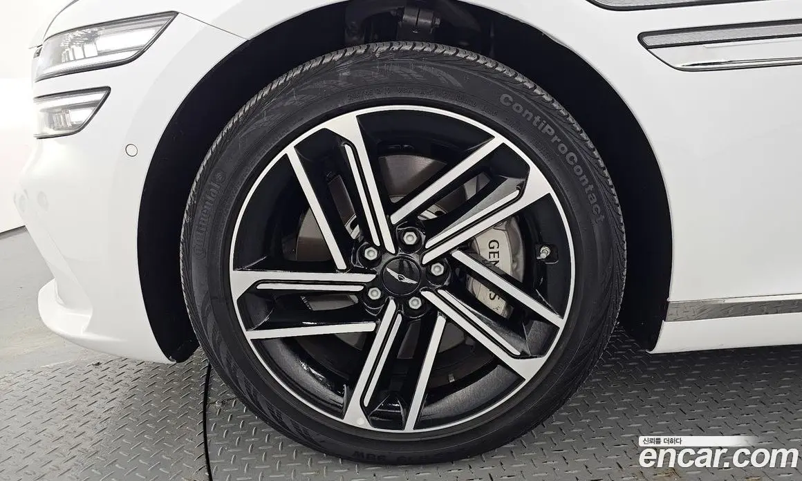 Genesis G80 2025 2.5 автомат (гидро), фото 5