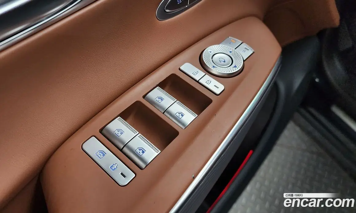 Genesis GV70 2021 2.5 автомат (гидро), фото 30