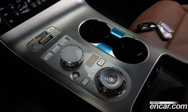 Genesis GV70 2024 2.5 автомат (гидро), миниатюра 12