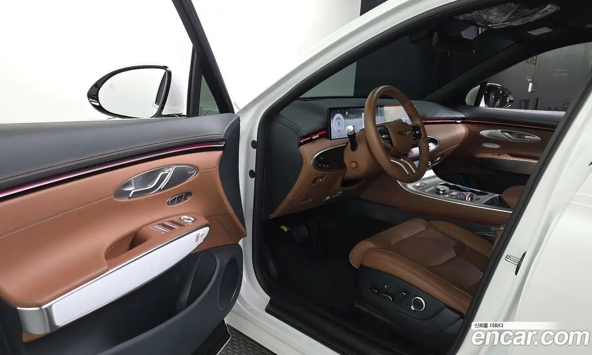 Genesis GV70 2024 2.5 автомат (гидро), фото 13