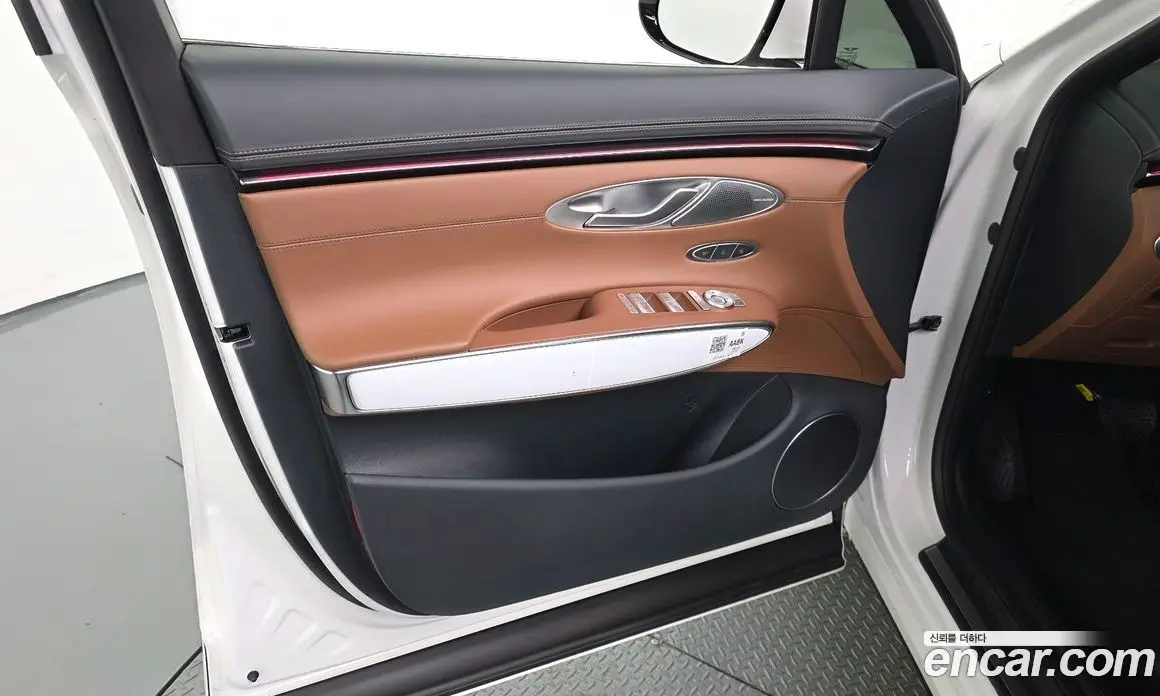 Genesis GV70 2024 2.5 автомат (гидро), фото 14
