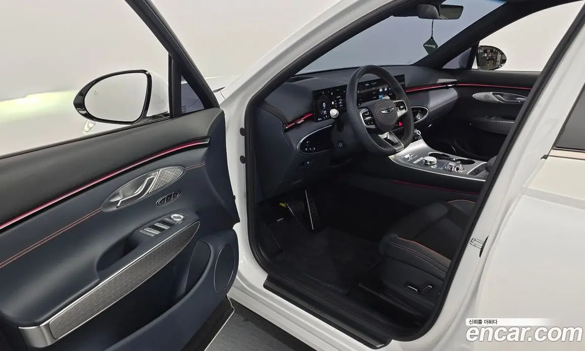 Genesis GV70 2024 2.5 автомат (гидро), фото 13