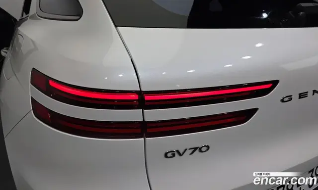 Genesis GV70 2024 2.5 автомат (гидро), миниатюра 9