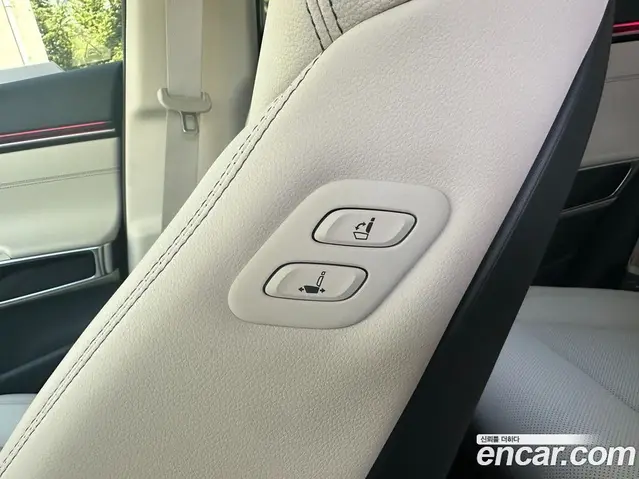 Genesis GV70 2025 2.5 автомат (гидро), миниатюра 11
