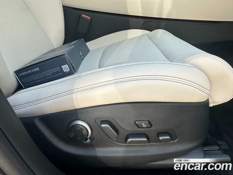 Genesis GV70 2025 2.5 автомат (гидро), фото 15