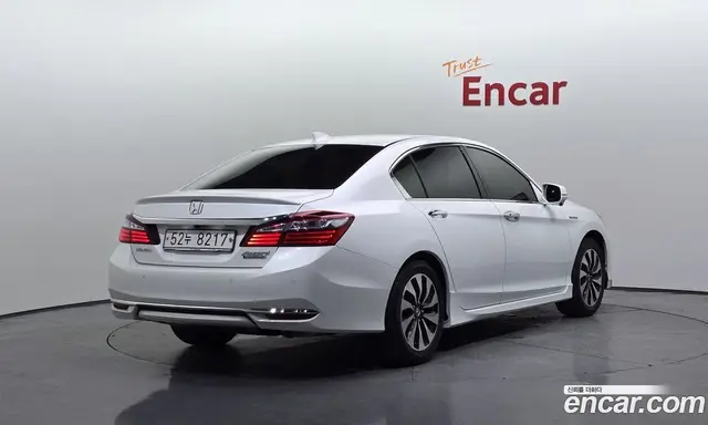Honda Accord 2017 2.0 автомат (гидро), миниатюра 2