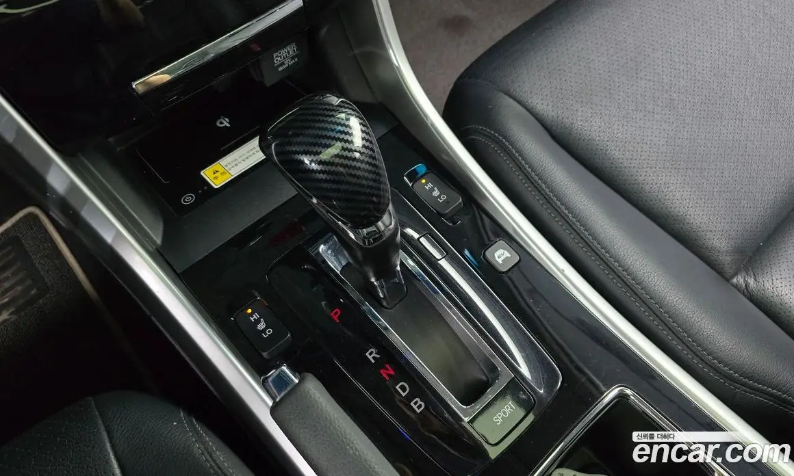 Honda Accord 2017 2.0 автомат (гидро), фото 12