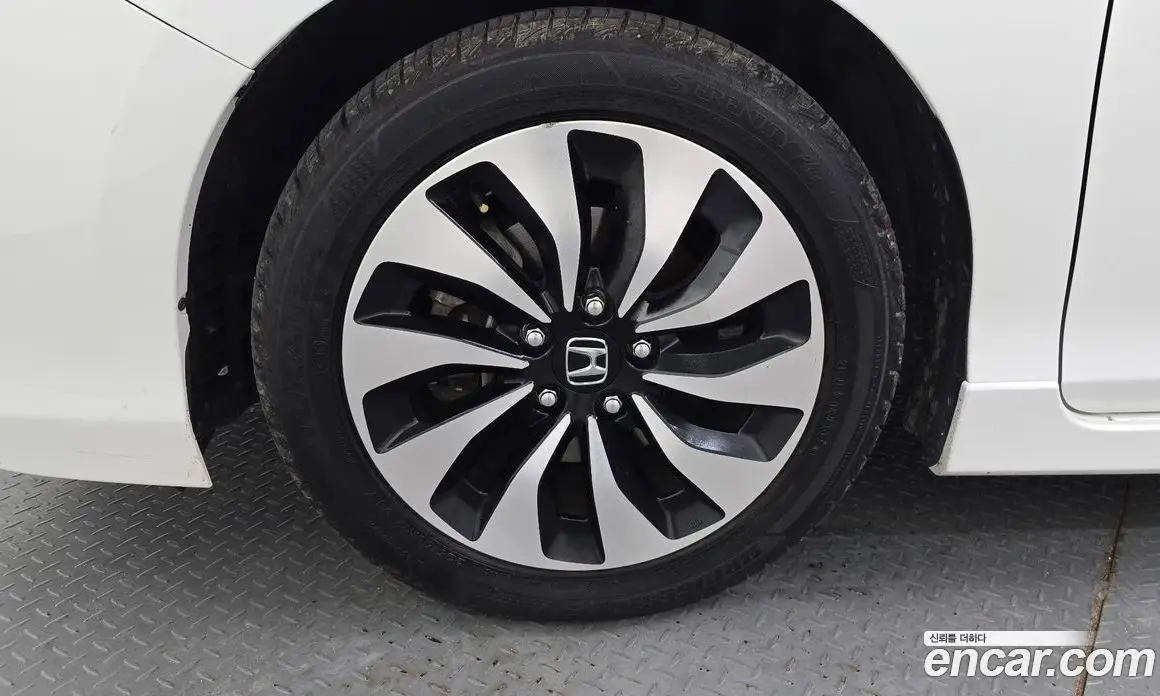 Honda Accord 2017 2.0 автомат (гидро), фото 5
