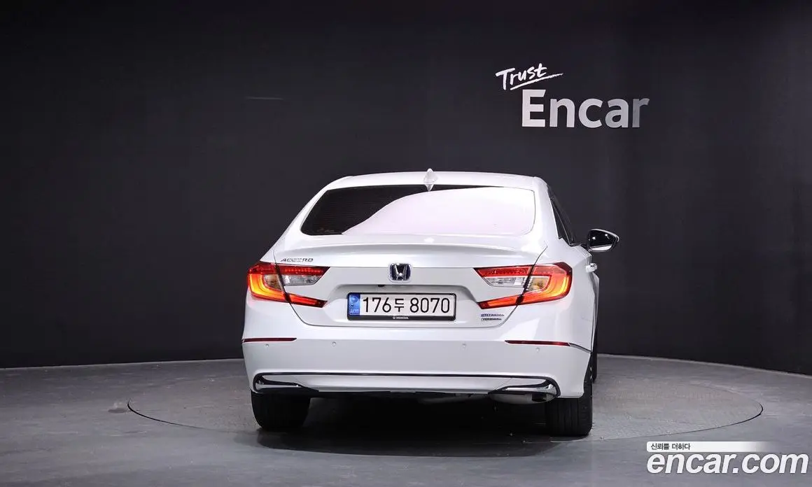 Honda Accord 2022 2.0 автомат (гидро), фото 3