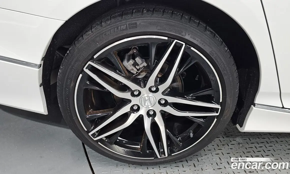 Honda Accord 2022 2.0 автомат (гидро), фото 4