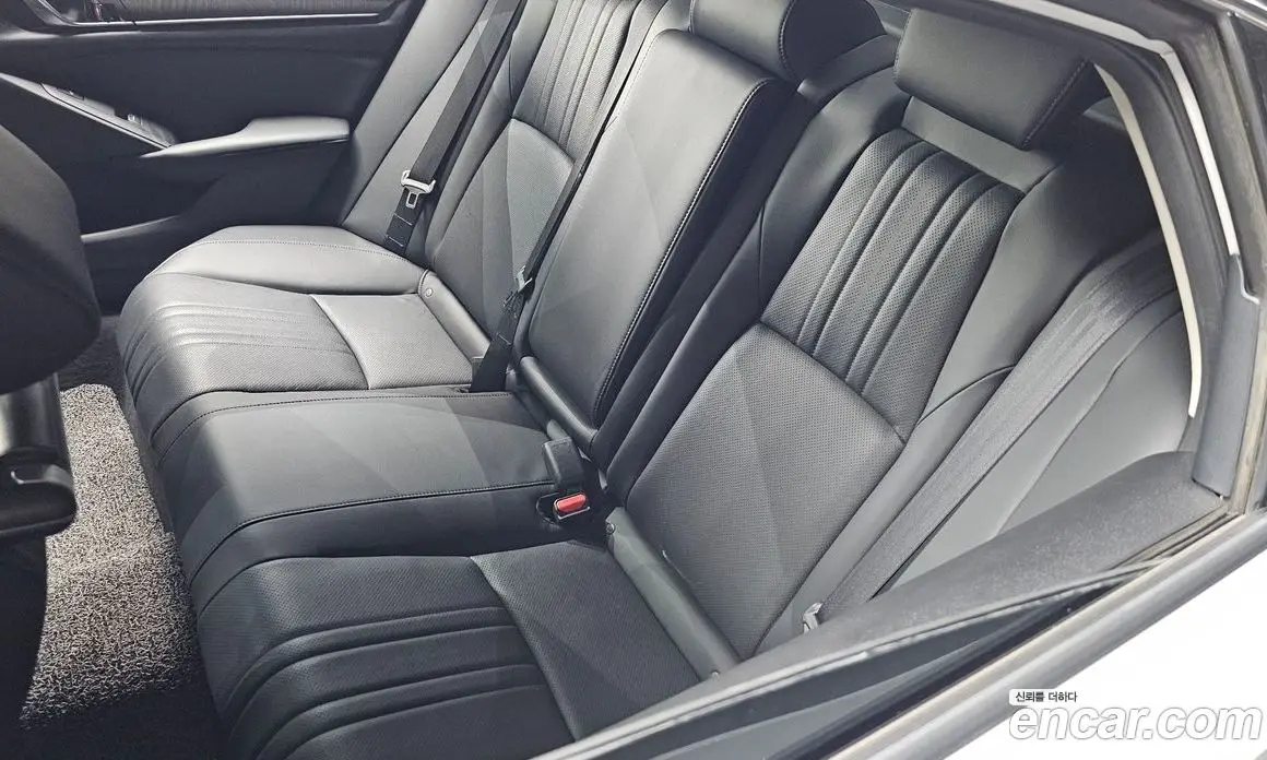 Honda Accord 2022 2.0 автомат (гидро), фото 32