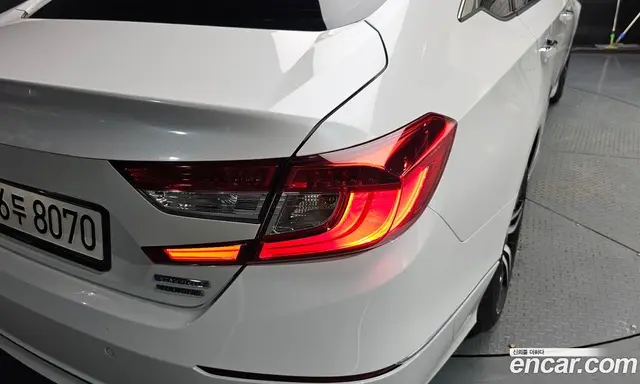 Honda Accord 2022 2.0 автомат (гидро), миниатюра 8