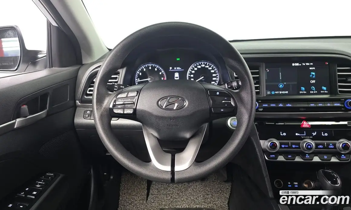Hyundai Avante 2019 1.6 автомат (гидро), фото 18