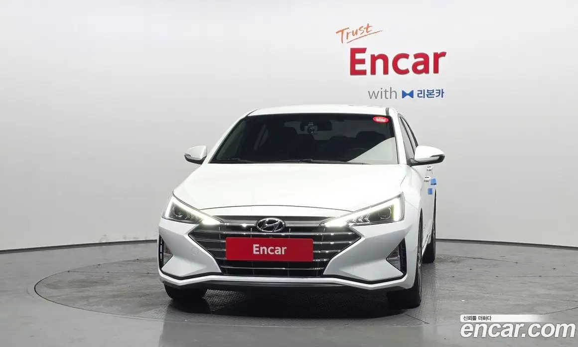 Hyundai Avante 2019 1.6 автомат (гидро), фото 3