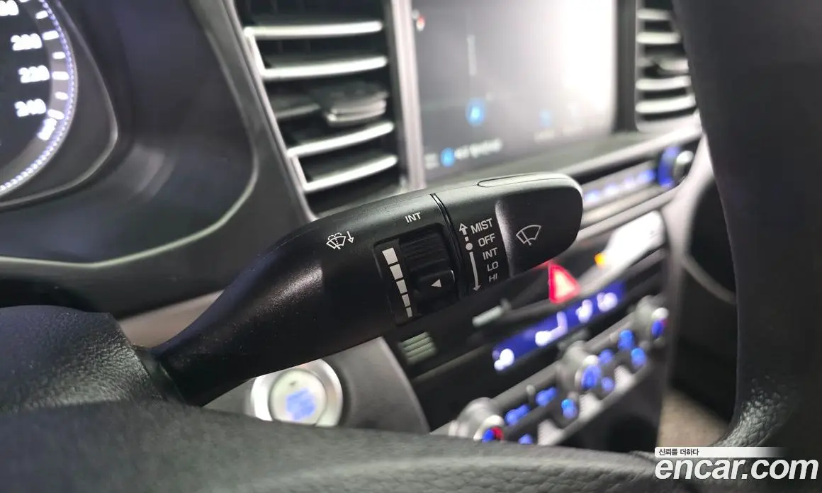 Hyundai Avante 2019 1.6 автомат (гидро), фото 27