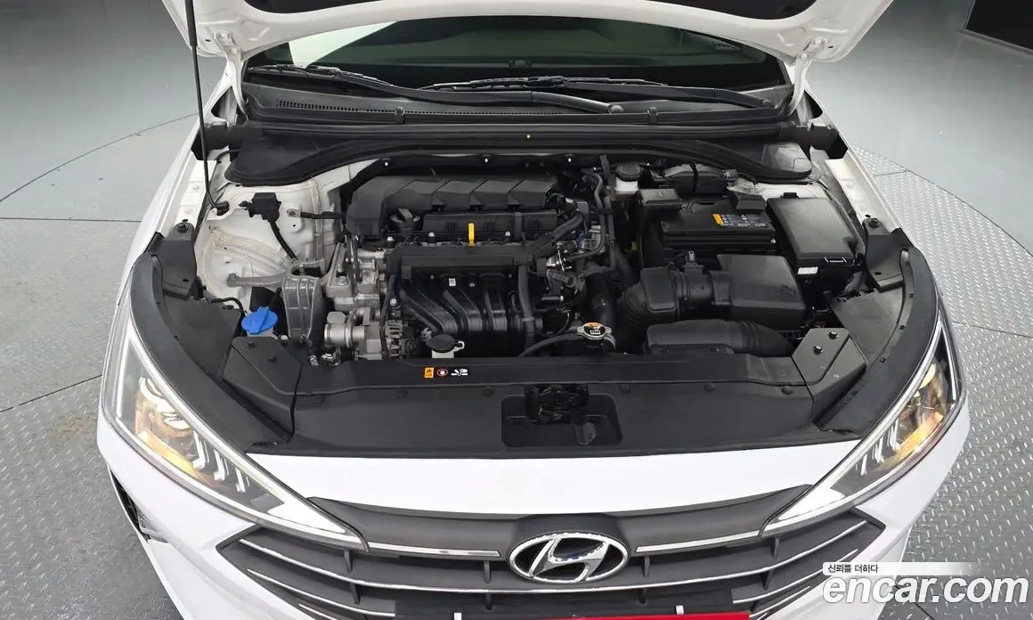 Hyundai Avante 2019 1.6 автомат (гидро), фото 6