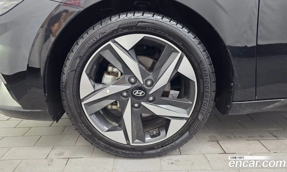 Hyundai Avante 2022 1.6 автомат (гидро), фото 5