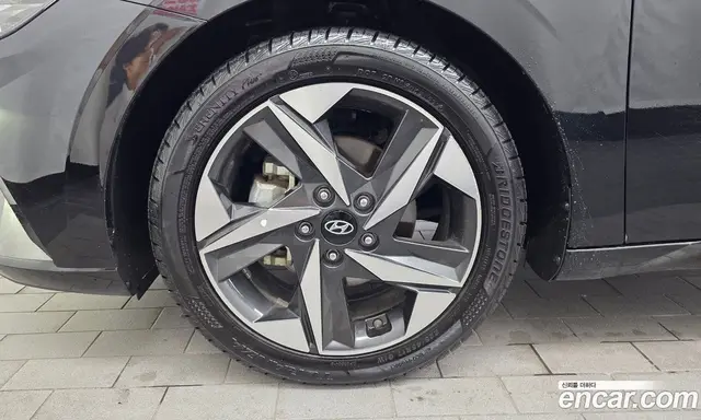 Hyundai Avante 2022 1.6 автомат (гидро), миниатюра 5