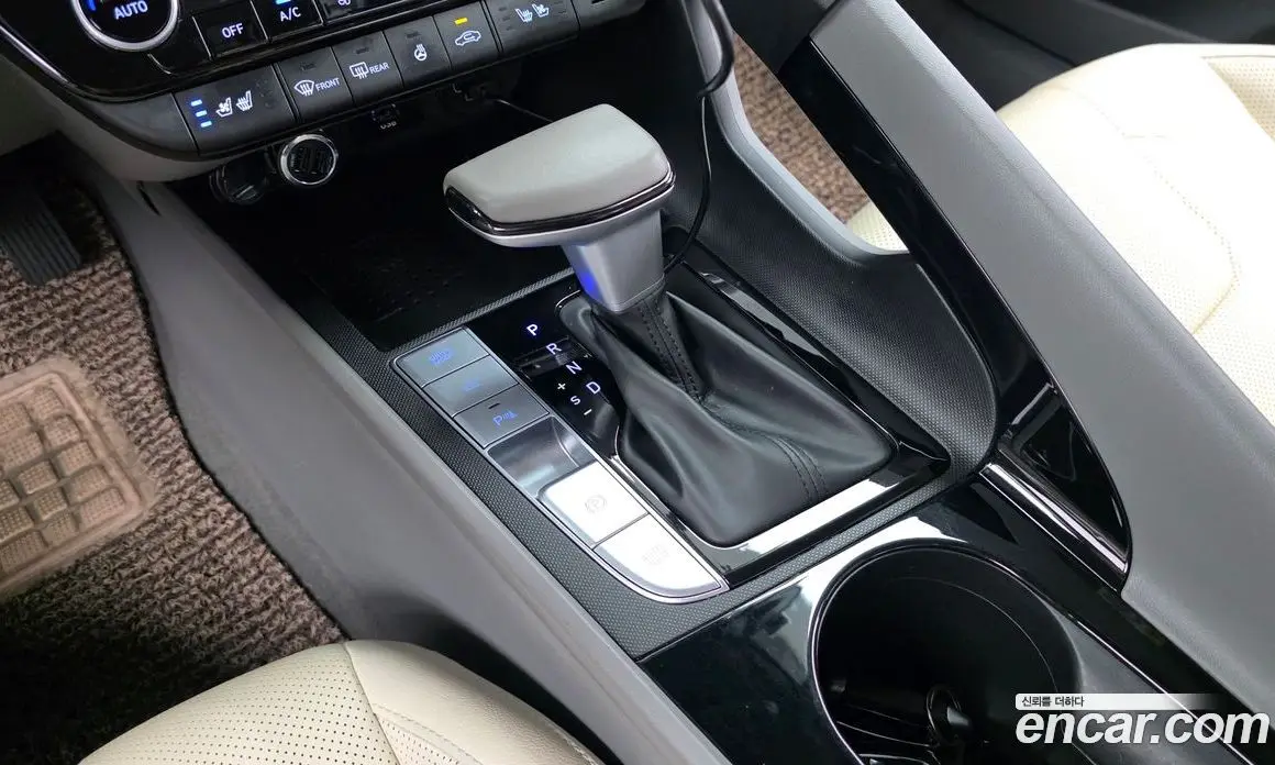 Hyundai Avante 2022 1.6 автомат (гидро), фото 9
