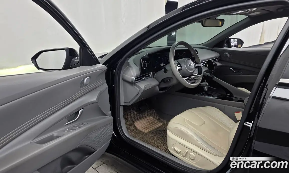 Hyundai Avante 2022 1.6 автомат (гидро), фото 10