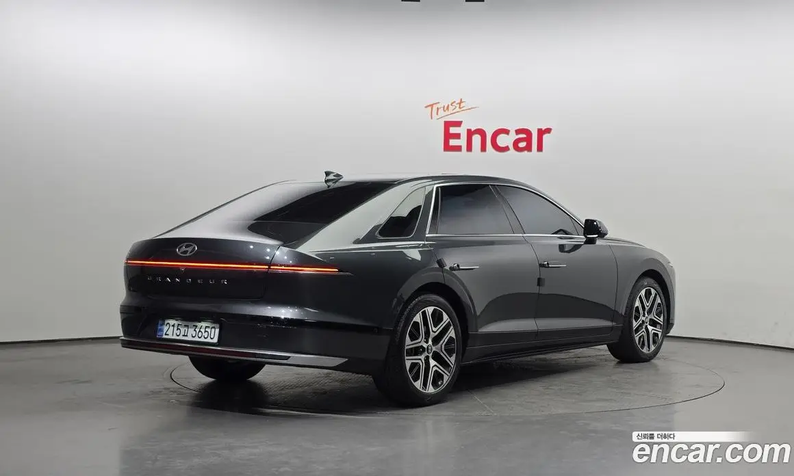 Hyundai Grandeur 2023 2.5 автомат (гидро), фото 2 Hyundai Grandeur 2023 2.5 автомат (гидро), фото 2
