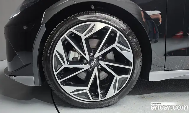 Hyundai Ioniq 6 2023 0.1 автомат (гидро), миниатюра 5