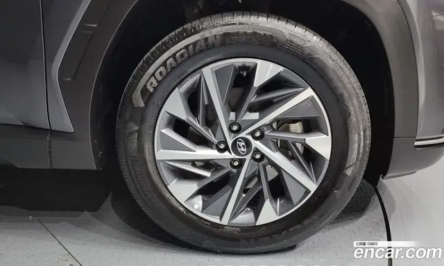 Hyundai Tucson 2023 2.0 автомат (гидро), миниатюра 5