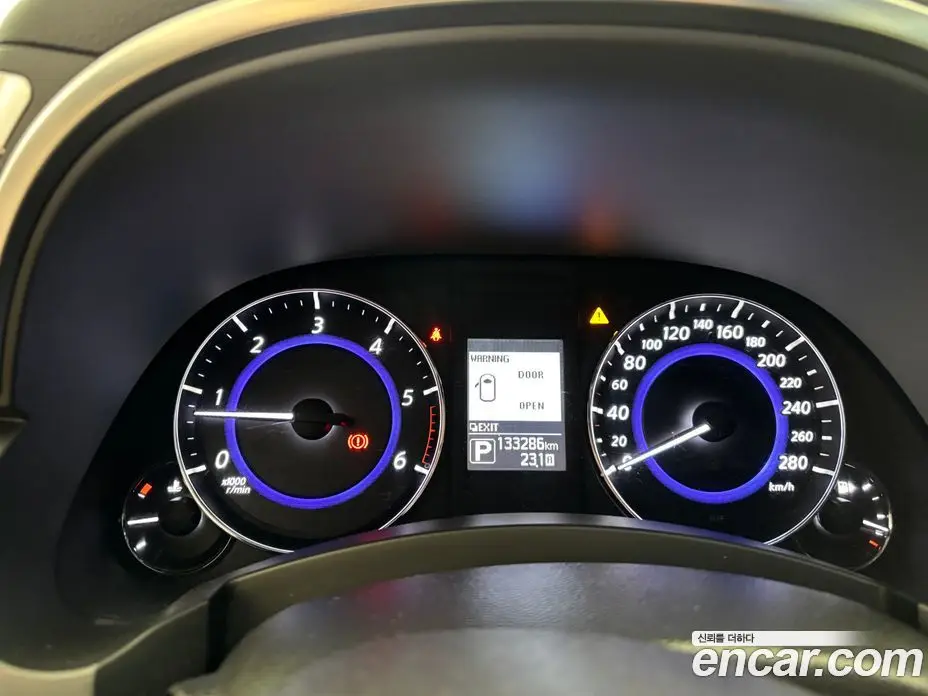 Infiniti QX70 2014 3.0 автомат (гидро), фото 6
