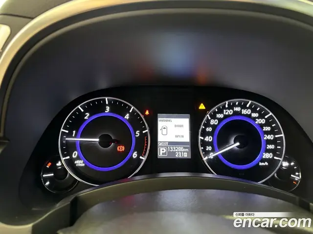 Infiniti QX70 2014 3.0 автомат (гидро), миниатюра 6