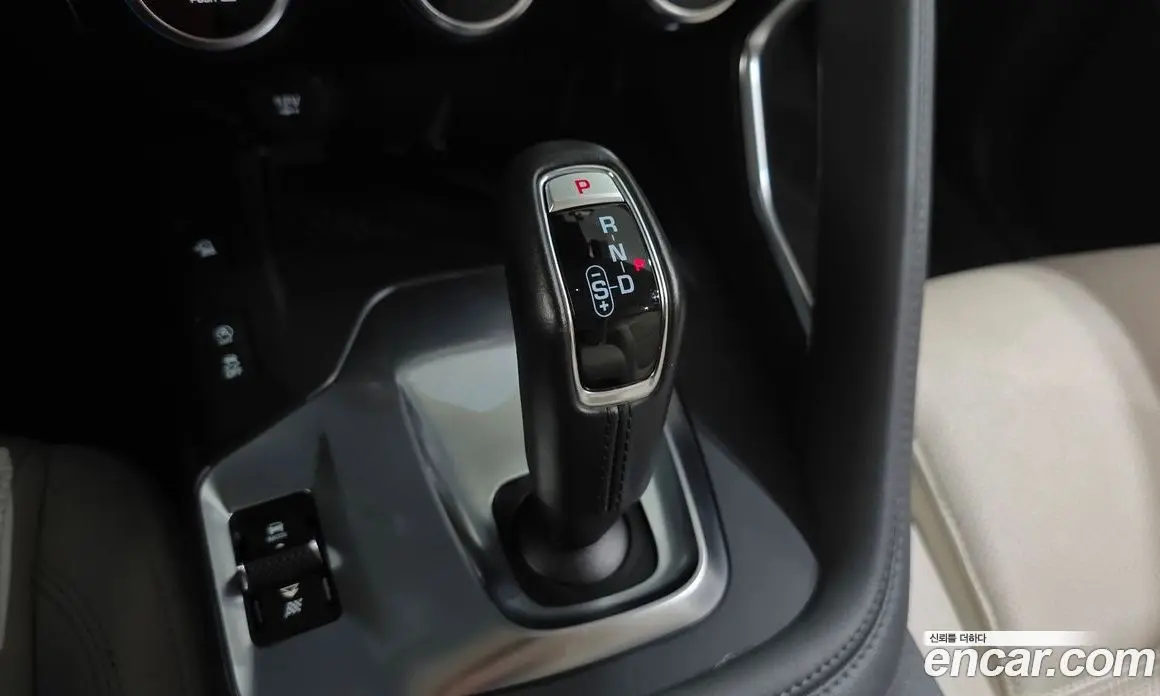 Jaguar E-Pace 2018 2.0 автомат (гидро), фото 12