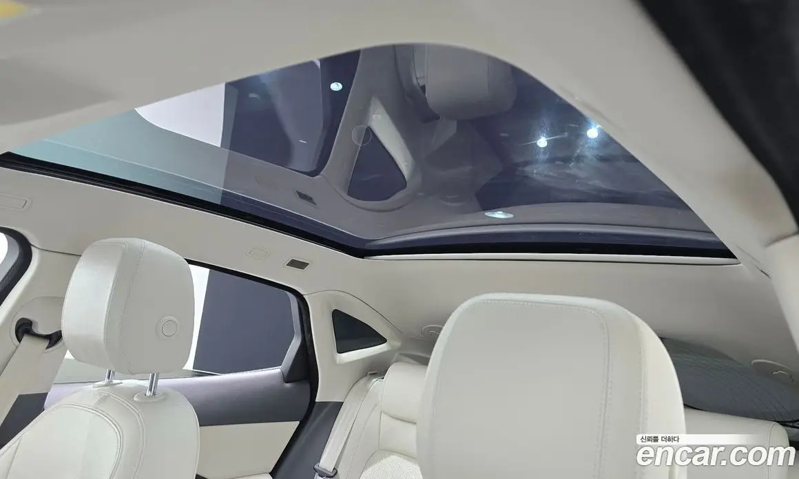 Jaguar E-Pace 2018 2.0 автомат (гидро), фото 23